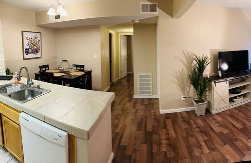 Downtown Condominio | Inviting and restful fully furnished 2 bedrooms, 1 bath condo.