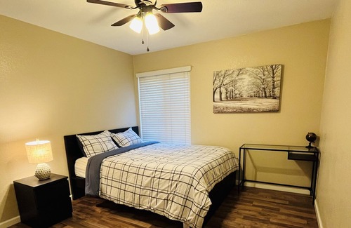 Downtown Condominio | Inviting and restful fully furnished 2 bedrooms, 1 bath condo.