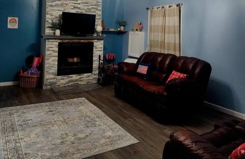 Effort Casa | Inviting Cabin close to Epic Mt. Resorts Filled with Joy