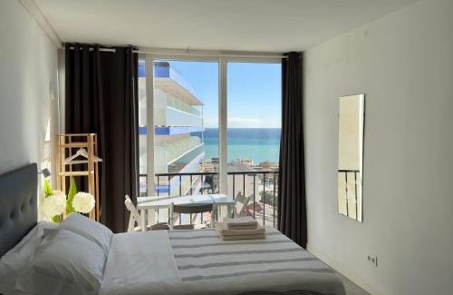 Carihuela Apartamento | Inviting Studio with Sea View