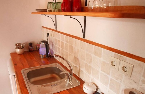 Germencik Casa | Ionia Guest House - Habitación de lujo con balas de paja y piscina en el campo del Egeo