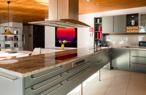 Tias Villa | IRAZÚ | Villa Privada con Magnífico Jardín de Cactus y Vistas al Mar