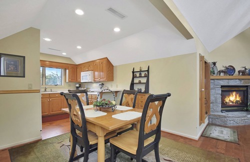 Blowing Rock Condominio | IRIS 4 WPM: 2 HAB / 2 BA 2 habitaciones efic. en Blowing Rock, capacidad para 6