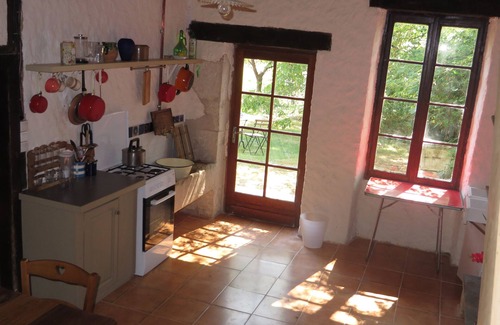 Gardonne Cabaña | Iris Meadow Cottage en medio de los viñedos de Dordogne