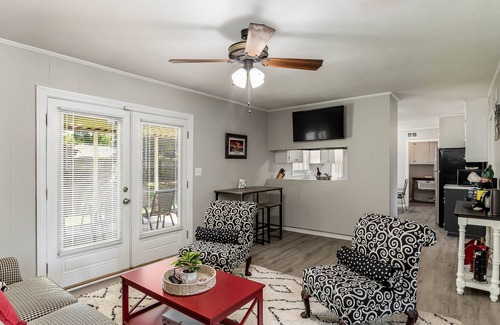 Northport Casa | Iron Bowl Retreat! 10 Min to Bryant-Denny Stadium!