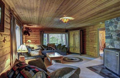 Eagle River Casa | Ishkode Chalet