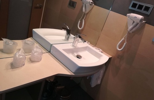 Fazouro Hotel | Isla Nova Hotel