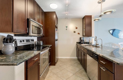 Ilexhurst Condominio | Island Beach Club 2 - Condo 2 Bedroom / 1.5 Bath ground level gulf front ,...