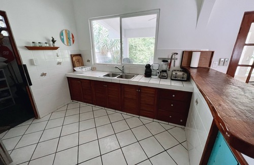 Contadora Island Casa | Island Garden villa - 3 bedroom, 3 bathroom, cozy and spacious. Wifi, TV, grill