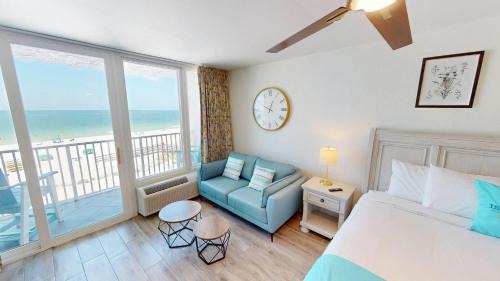 Treasure Island Hotel | Island Inn Beach Resort