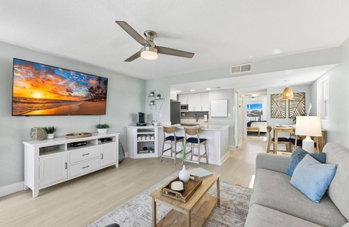 Sunset Beach Condominio | Island Paradise - Beachfront Condo