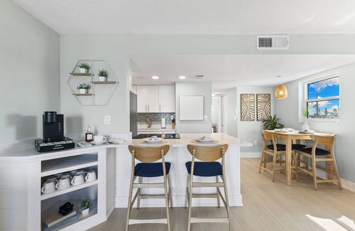 Sunset Beach Condominio | Island Paradise - Beachfront Condo