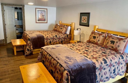 Island Park Cabina | Island Park Lodge