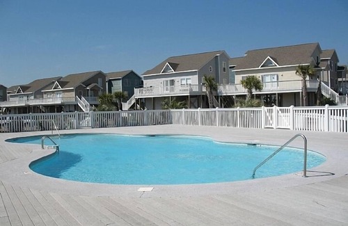 Ocean Isle Beach Casa | ISLAND PARK - SECOND ROW! AVAILABLE NOW!