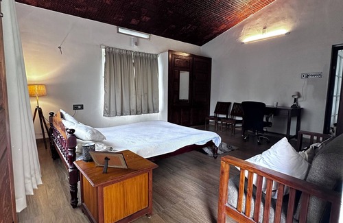 Vypin Apartamento | Island Retreat Kochi Kerala - Serene Village, Modern Stay with Terrace Kitchen