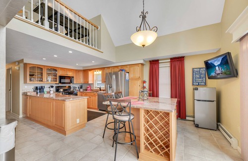 Canandaigua Casa | Island Vista - A Canandaigua Lake Dream Home!