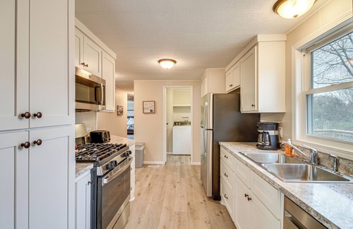 Isle Casa | Isle Vacation Rental w/ Nearby Lake Access!