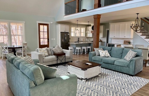 Littleton Casa | Isn't She a Beaut? Great Location! Built in 2023!