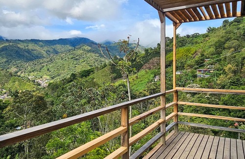 Guatica Cabina | Aislarte: Escapada a la Montaña