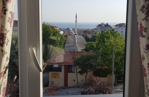 Beylikduzu Apartamento | Estambul Niza y tranquila junto al mar.