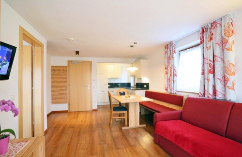 Santo Stefano Apartamento | Apartamento de vacaciones Sankt Lorenzen (San Lorenzo di Sebato) para 1 - 4 personas con 1 dormitori