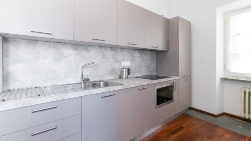 Rione III Colonna Apartamento | Italianway - Barberini Elegantia Apartments Roma