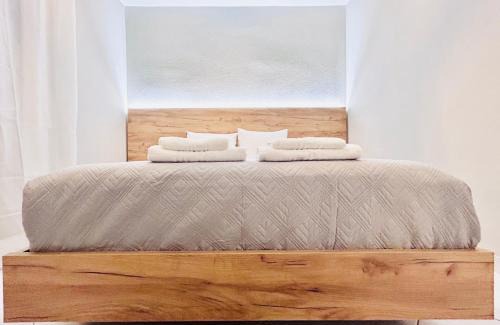 Polichni Apartamento | ITHACA Πολυτελές διαμέρισμα 3ου με θέα