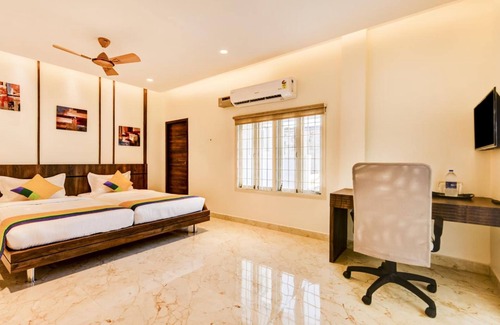 Velachery Hotel | Itsy Hotels Mirra