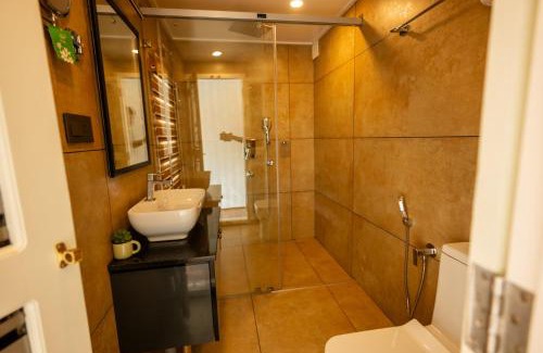 Alappuzha Hotel | Ivaansh international