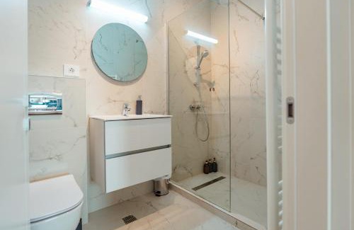 Pipera Apartamento | Ivory by Blvd 25B4 - Premium Studio with Garden View