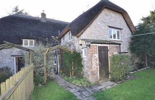 West Lulworth Cabaña | Ivy Cottage