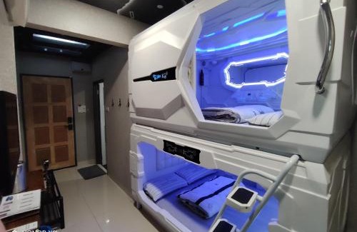 Taman Cempaka Casa | IX HOTEL CEMPAKA 33 - 4 Pax