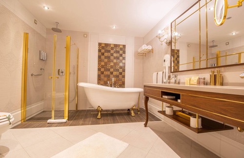 Alsancak Hotel | Izmir Palas Otel