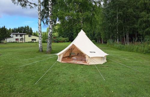 Hiiu Otro | Järveääre Glämping
