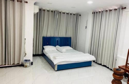 Mean Chey Casa | J Guesthouse and Restaurant