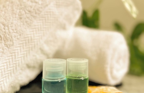 Ettukala Hotel | J leaf Hotel by Blue Bird