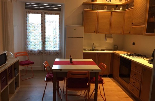 Jesi Apartamento | J02 – Jesi, four-room apartment on the ground floor with garden