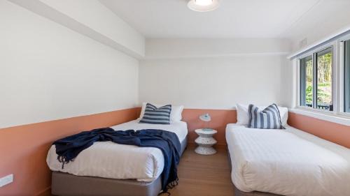 Terrigal Casa | Jack and Jills #107 Accom Holidays