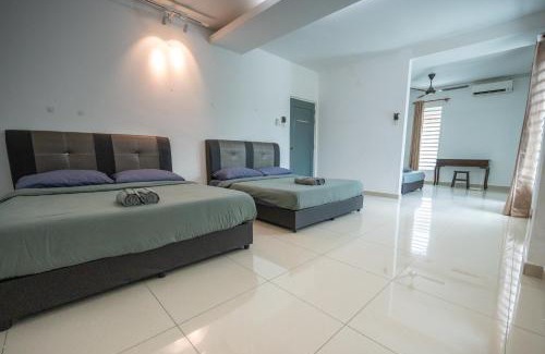 Cherang Casa | Jack Guest House KB 5 Rooms 4 Toilets - Max 20 pax