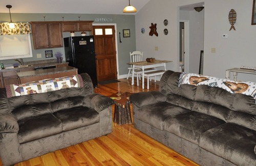 Hiawassee Cabina | Jack & Louise's Cabin NO WIFI Peaceful Mountain Cabin Get Away from it All here!