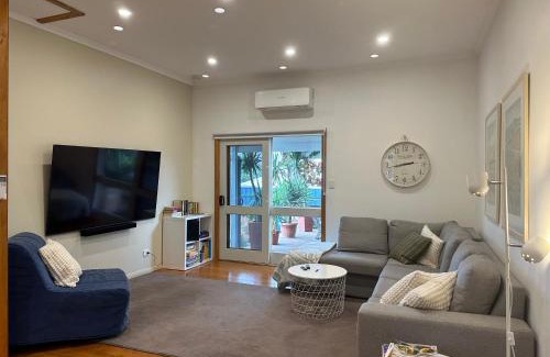 Clare Casa | Jack's House 2 B&B in Mill Street
