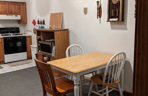 Monroe Apartamento | Jack's Joint's #2 in downtown Monroe MI