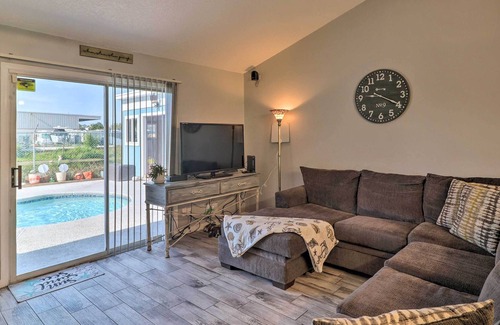 Golden Glades - The Woods Casa | Jacksonville Home, Near Beach & Mayo Clinic!