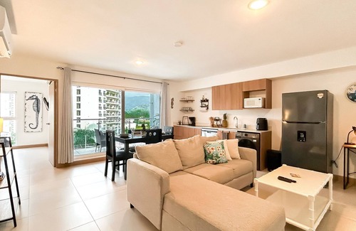 Barrio Santa Lucía Condominio | Jaco Beach, Viva Jaco, AC, HOT water, 3 Pools, BBQ, Gym, Co-Work, Games, Ranchos