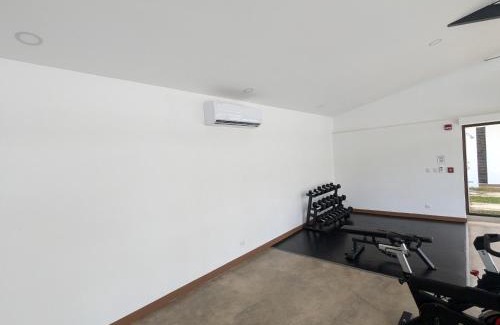 Barrio Santa Lucía Apartamento | Jaco Beach, Viva Jaco, AC, HOT water, 3 Pools, BBQ, Rancho, Office, Gym