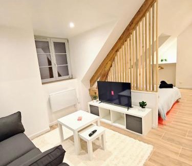 Chatel-Guyon Apartamento | Jacuzzi privé - Netflix - Wi-Fi - parking gratuit
