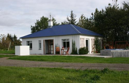 Borgarnes Villa | Jadar Farm