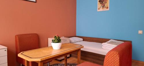 Old Town Hostal | Jamaika @ Shopen