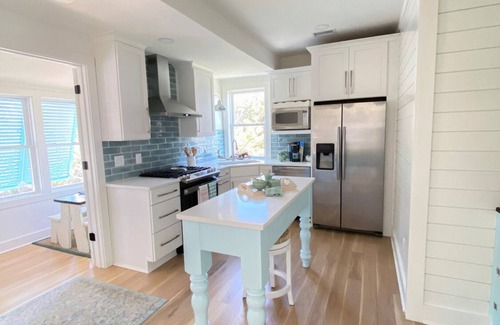 Folly Beach Casa | Come stay in this front beach original Folly cottage with“A Million Dollar View”