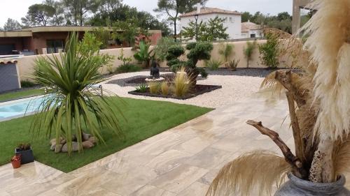 La Londe-les-Maures Cama Y Desayuno | jardin zen